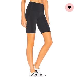 HIGH RISE BIKE SHORT IN BLACK